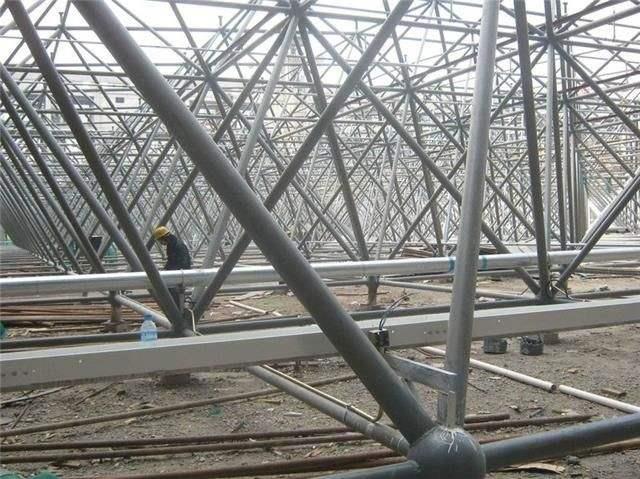 江西盘点螺栓球网架对选材方面的4点要求